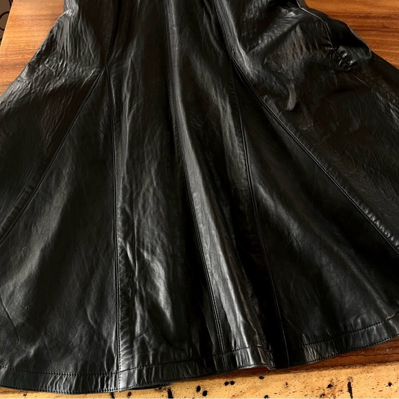 ANNI ‘90 Vtg Black Lambskin Leather Long Button Front Fitted Coat Dress Timeless - Picture 12 of 16